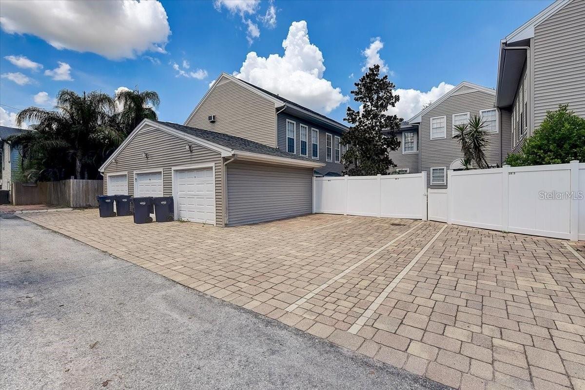 HABANA PLACE A CONDO - Residential