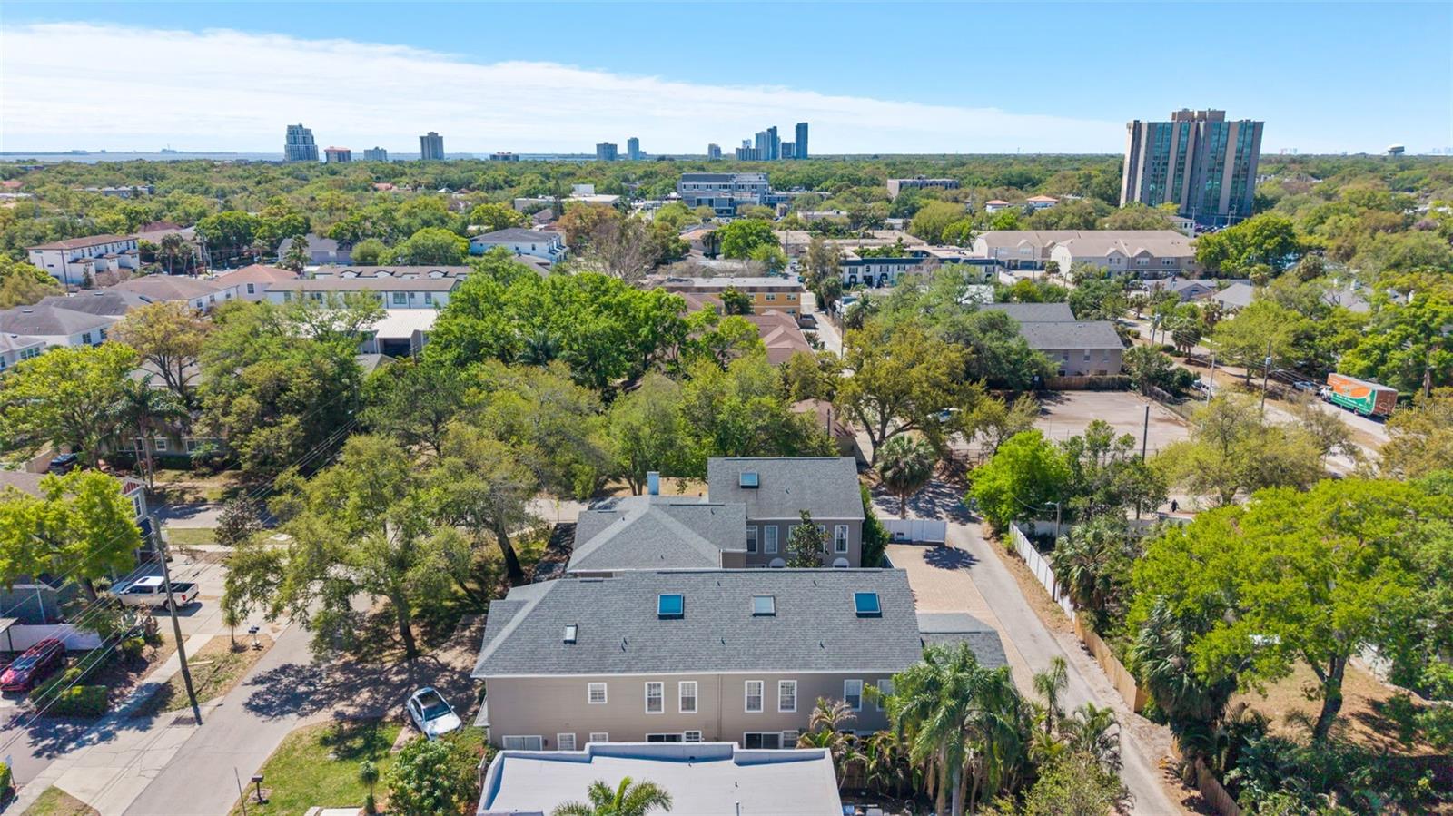 HABANA PLACE A CONDO - Residential