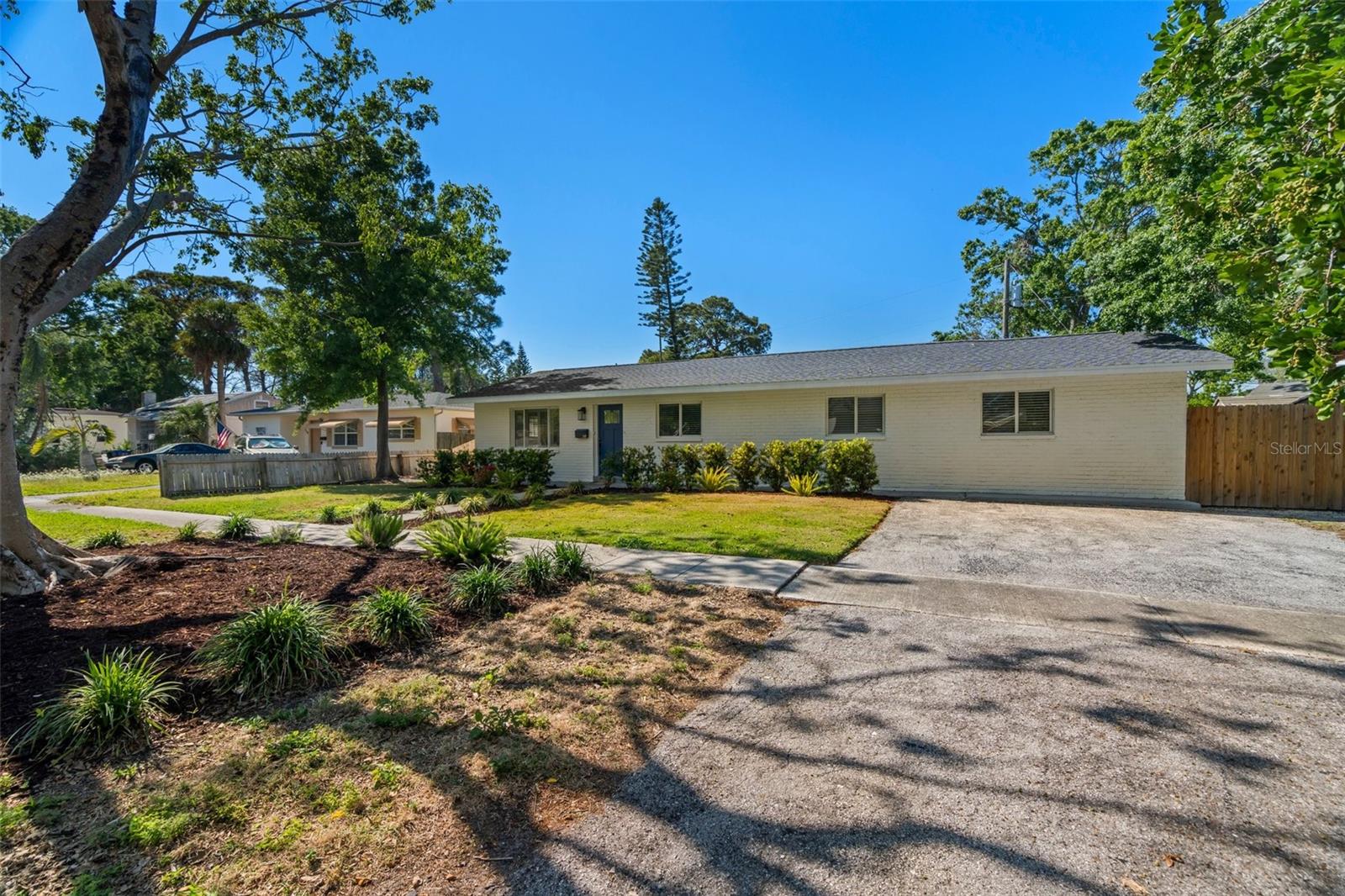 347 PATICA ROAD NE