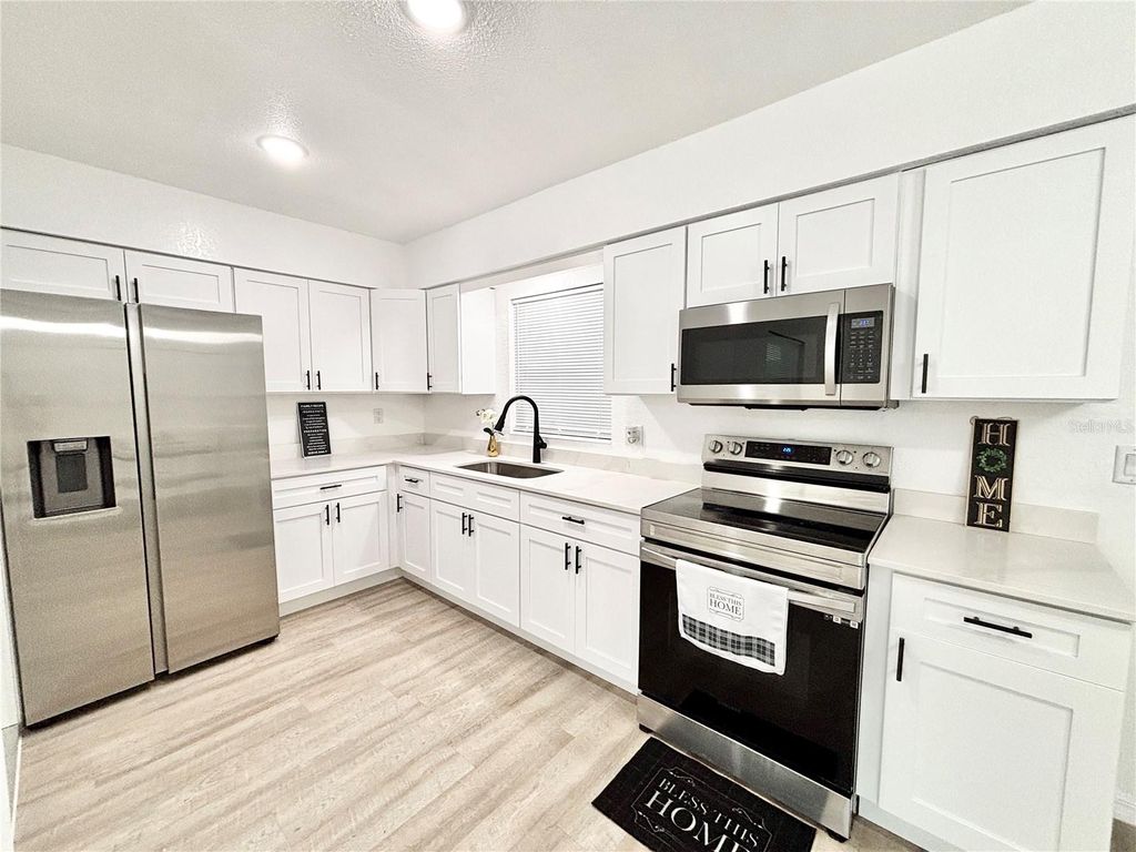 Photo of 1516 Avenue D NE, Winter Haven, FL 33881 (MLS # O6364664)