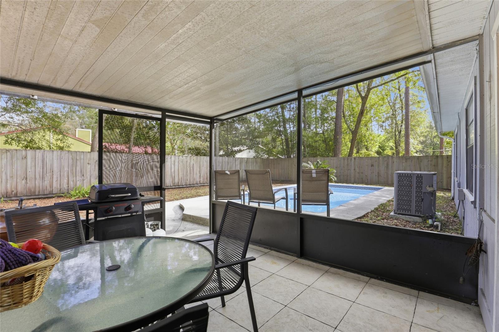 SPRINGTREE III - Residential