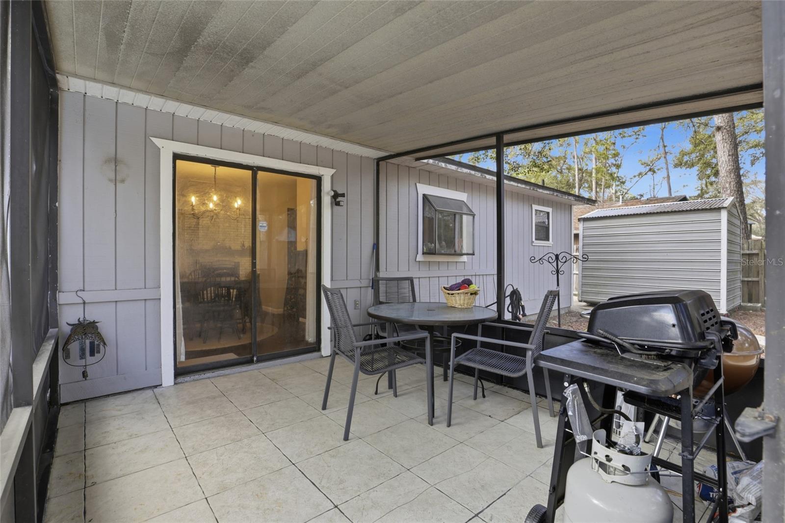 SPRINGTREE III - Residential