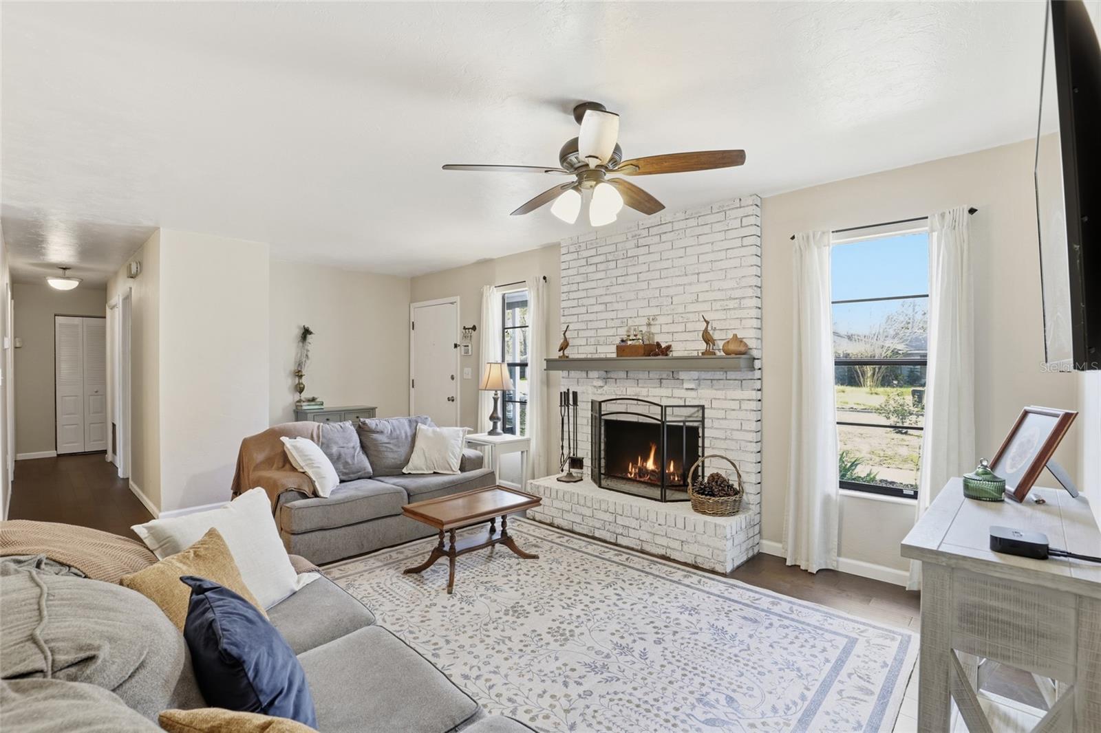 SPRINGTREE III - Residential