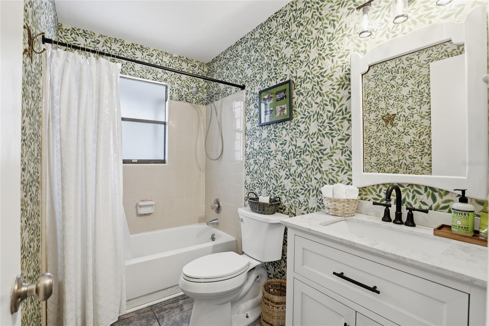 SPRINGTREE III - Residential