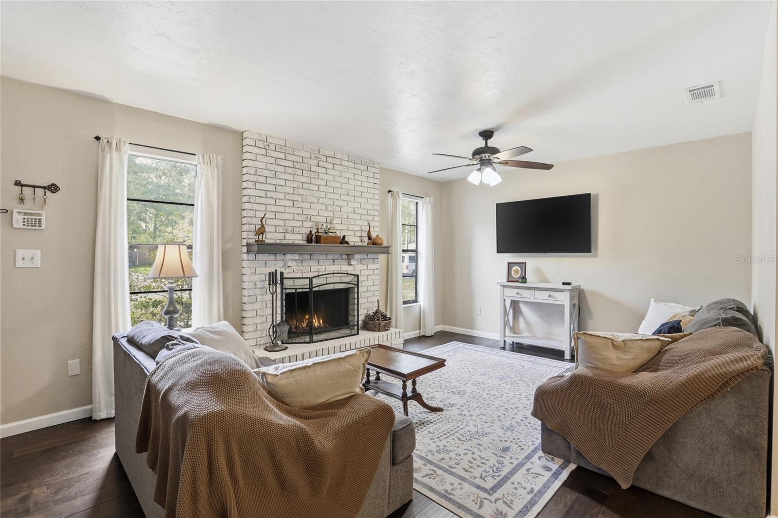 SPRINGTREE III - Residential