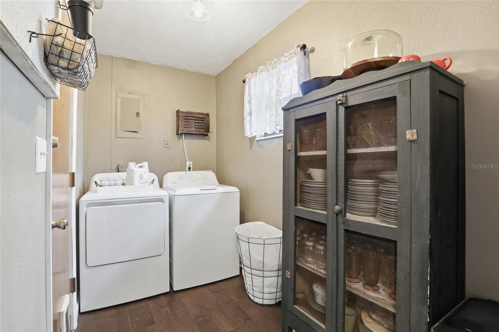 SPRINGTREE III - Residential