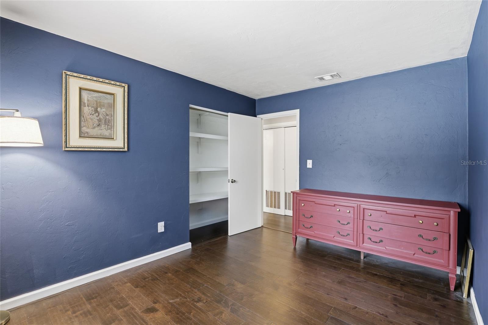 SPRINGTREE III - Residential