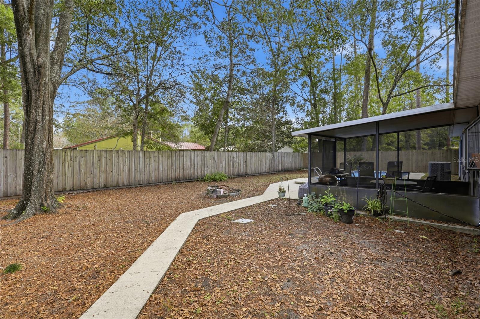 SPRINGTREE III - Residential