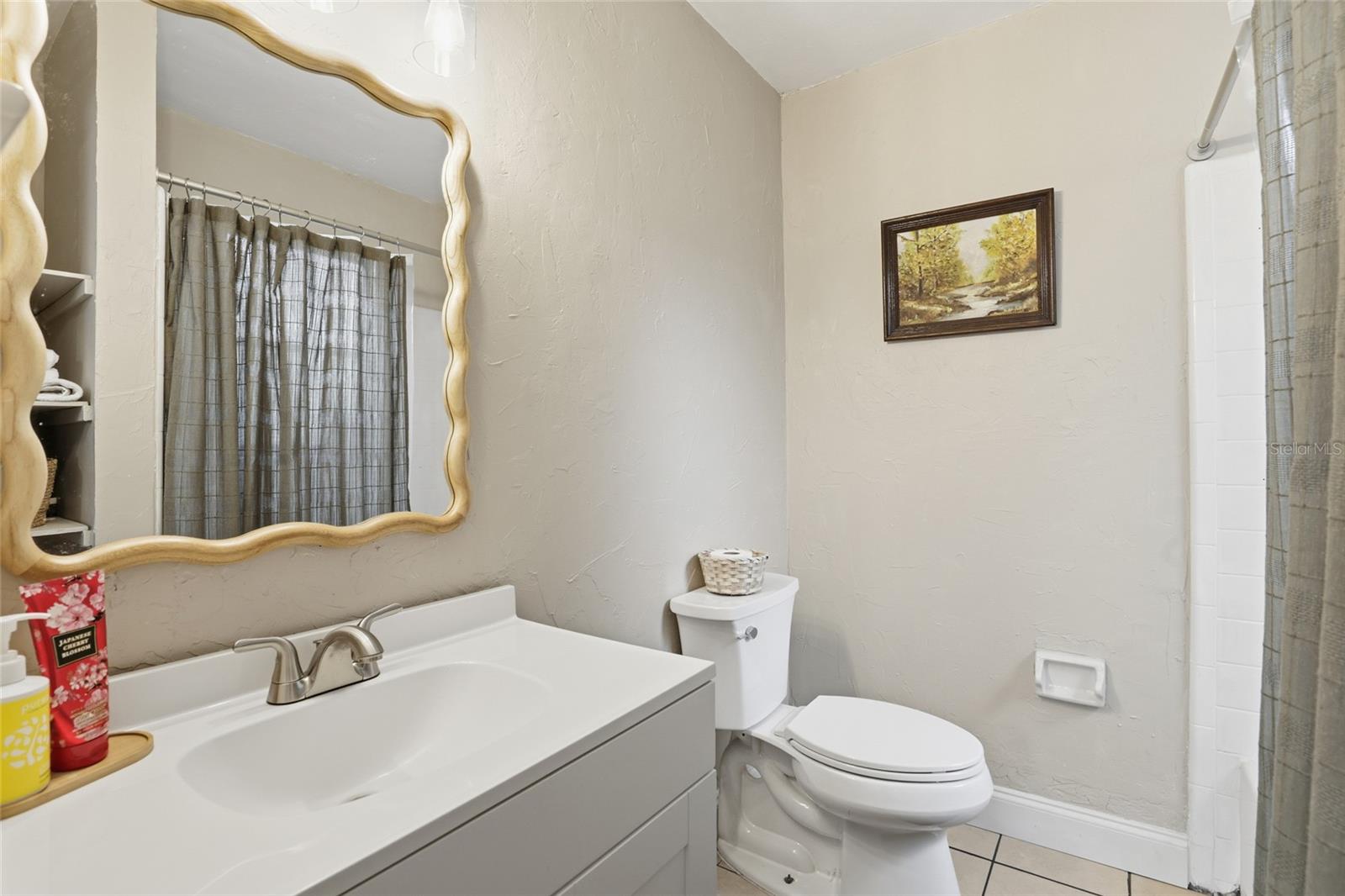 SPRINGTREE III - Residential