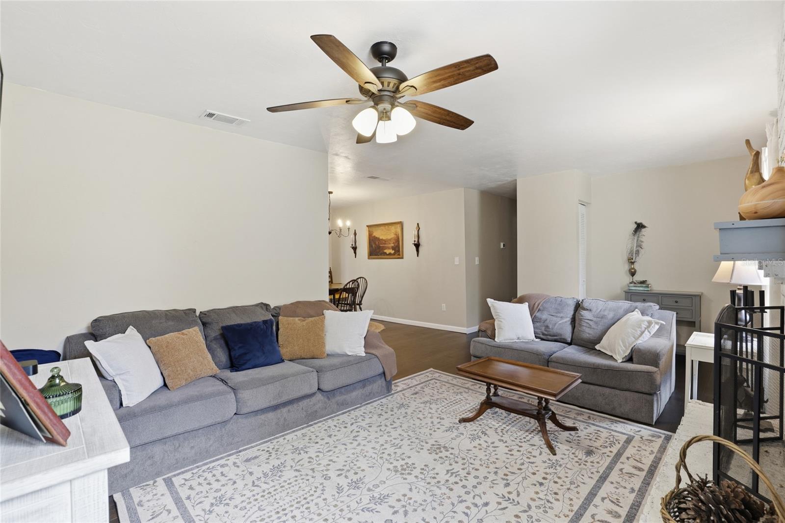 SPRINGTREE III - Residential