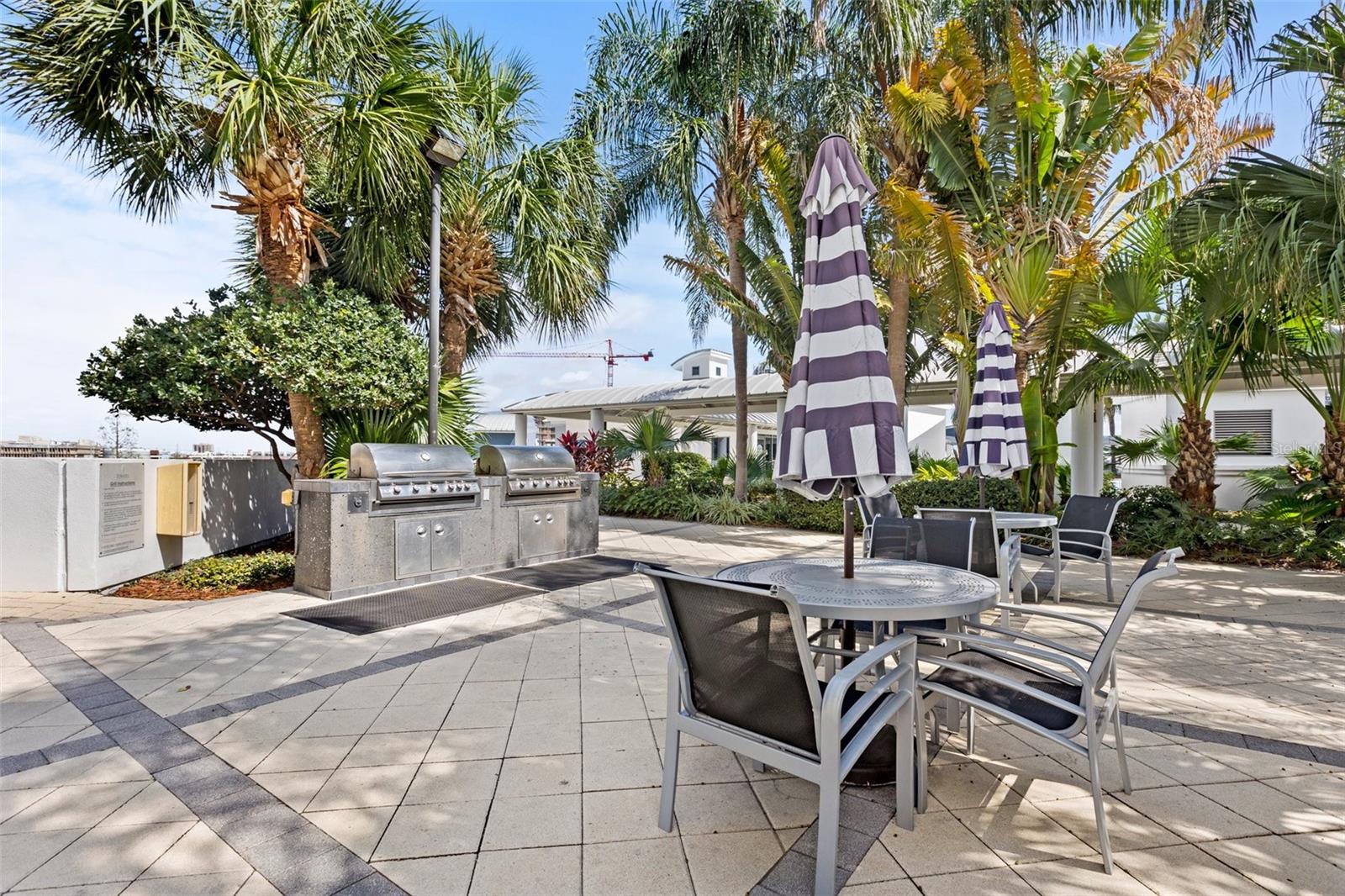 TOWERS OF CHANNELSIDE - Residential