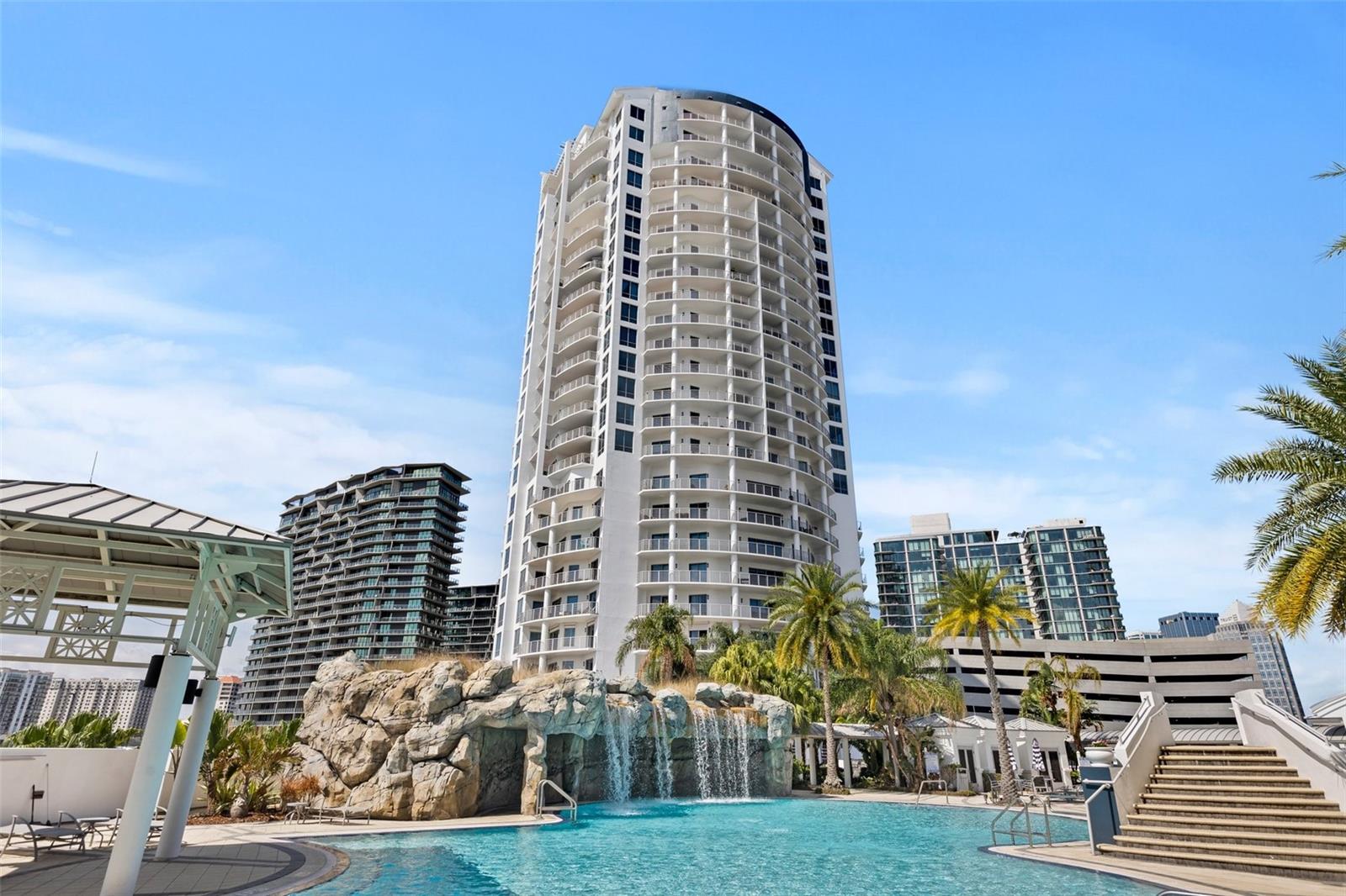 TOWERS OF CHANNELSIDE - Residential