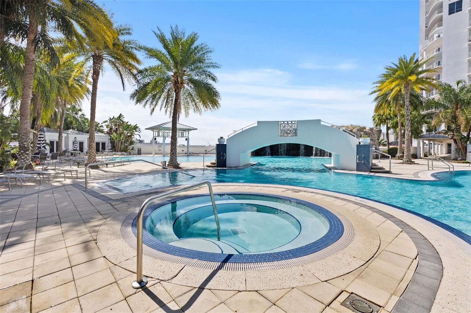 TOWERS OF CHANNELSIDE - Residential