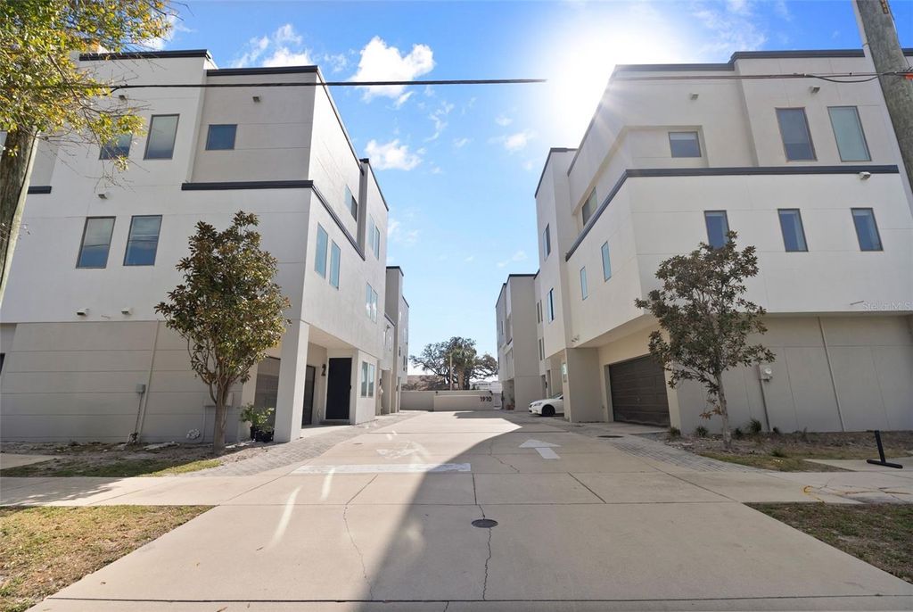 Photo of 1910 W North A Street #4, Tampa, FL 33606 (MLS # TB8468993)