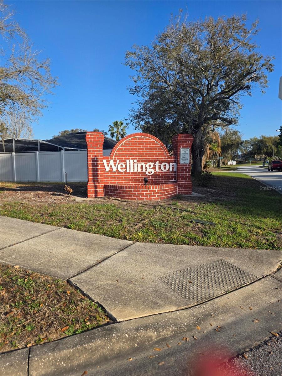 WELLINGTON PH 02 - Residential Lease