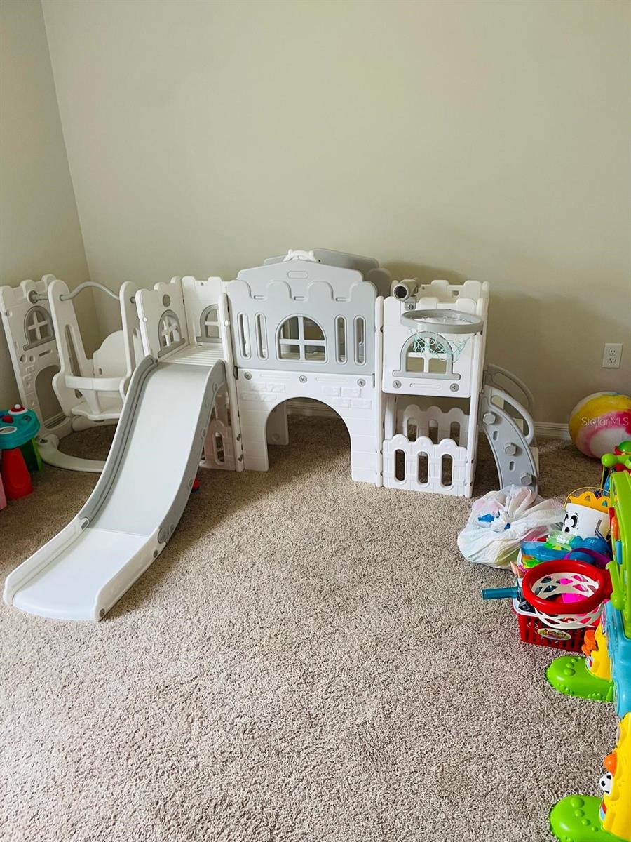 SCENIC TER SOUTH PH 1 - Residential Lease