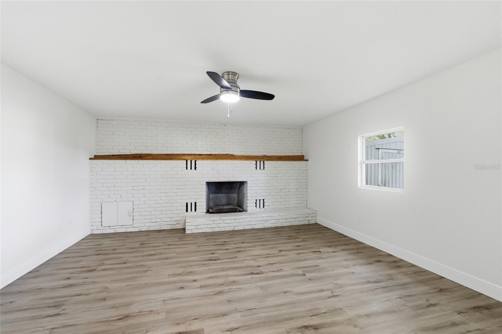 AQUI ESTATE UNIT 01 - Residential