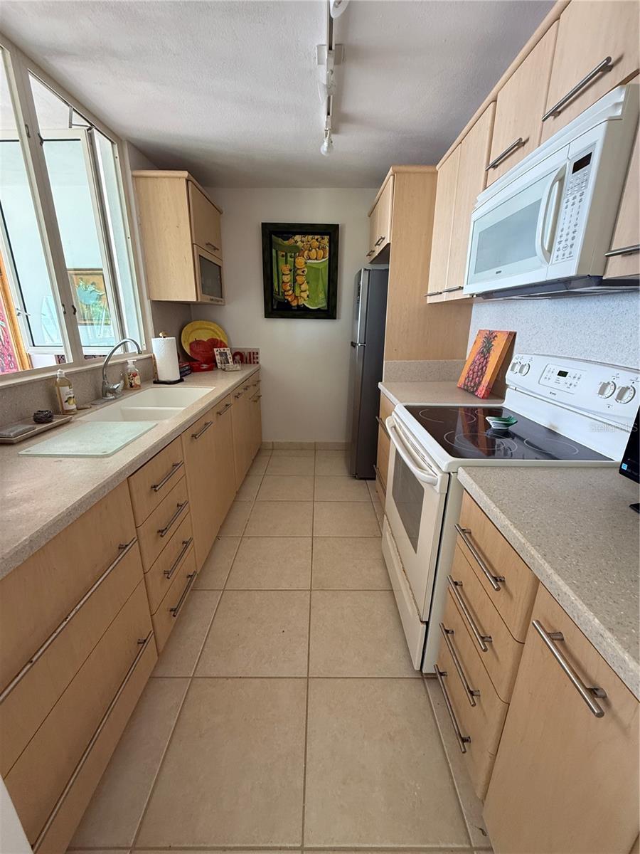 CONDOMINIO EL ZAFIRO - Residential