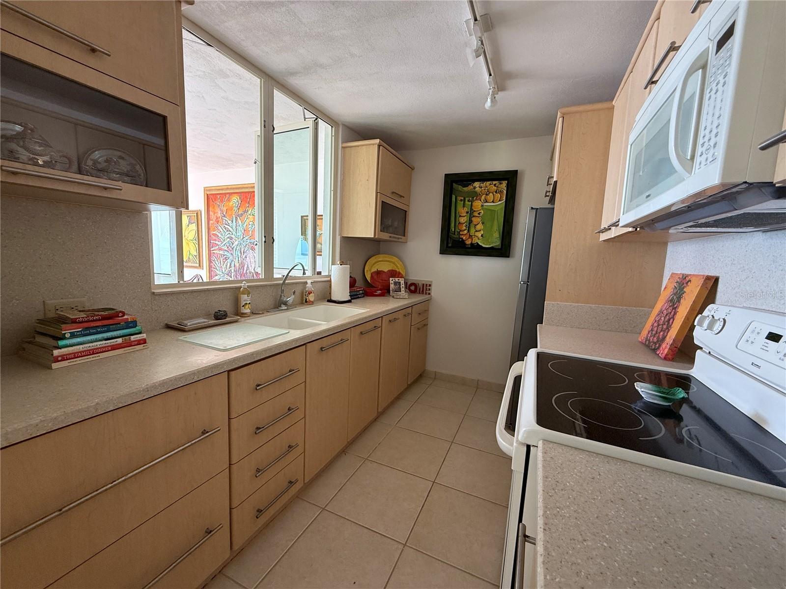 CONDOMINIO EL ZAFIRO - Residential