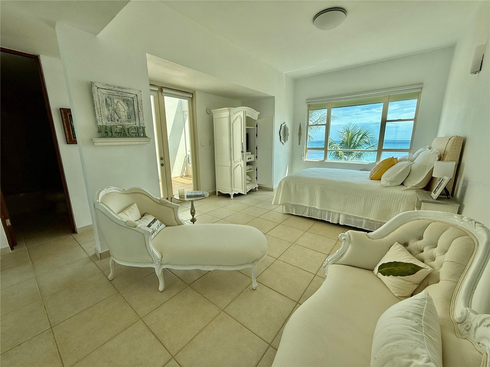 CONDOMINIO EL ZAFIRO - Residential