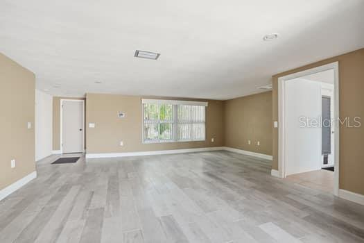 LEISURE BEACH - Residential