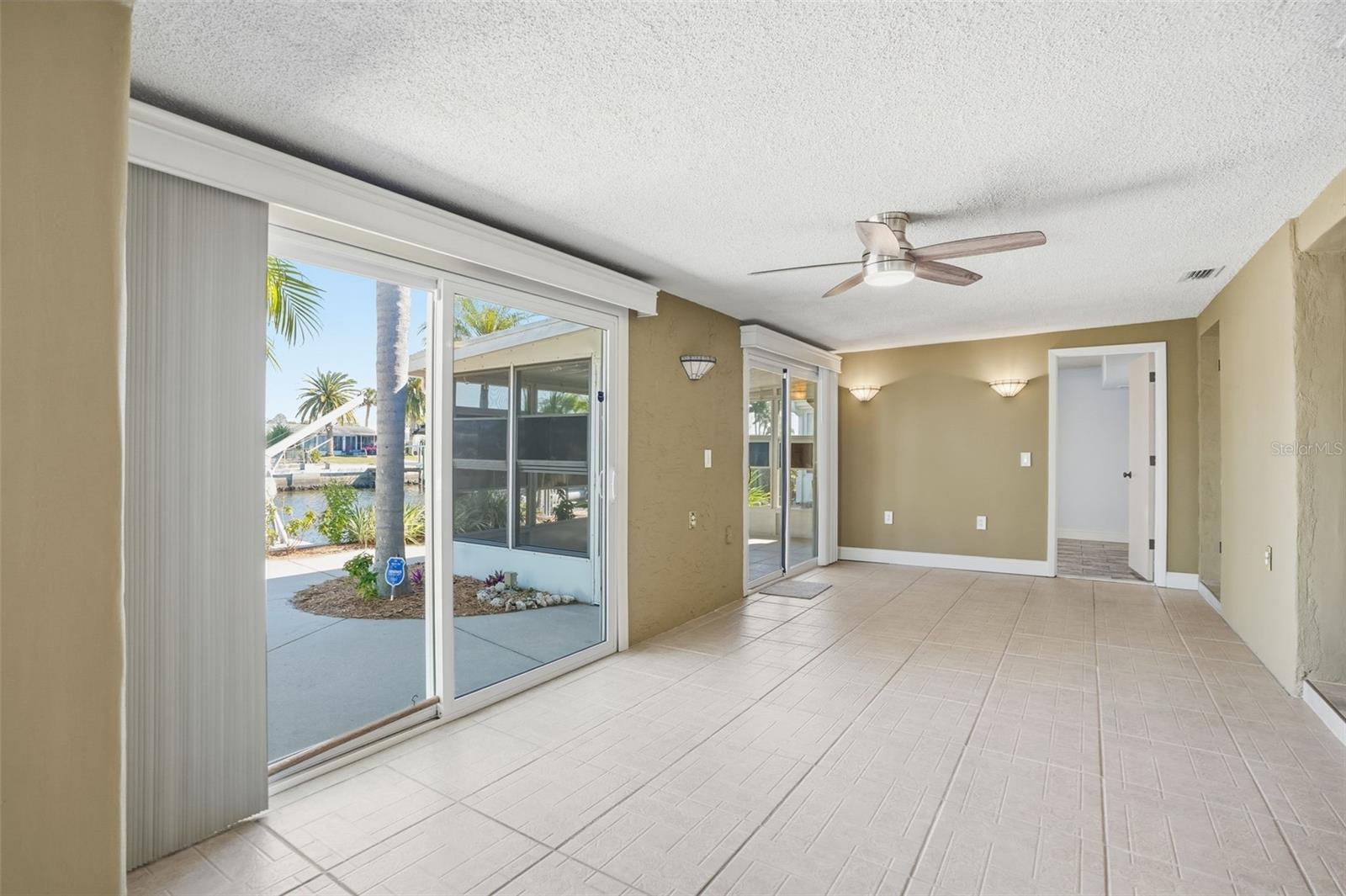 LEISURE BEACH - Residential