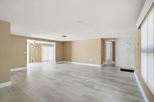 LEISURE BEACH - Residential