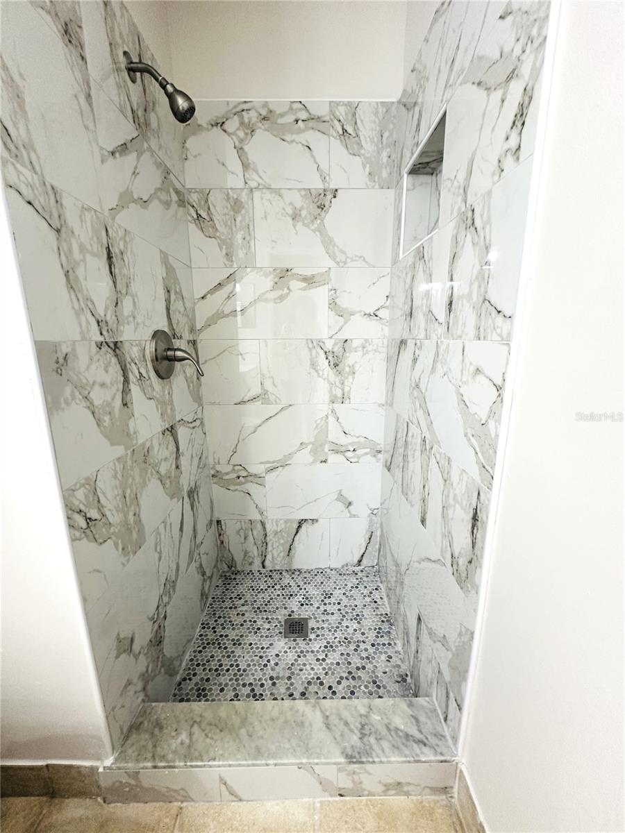 GINGER CREEK - Residential