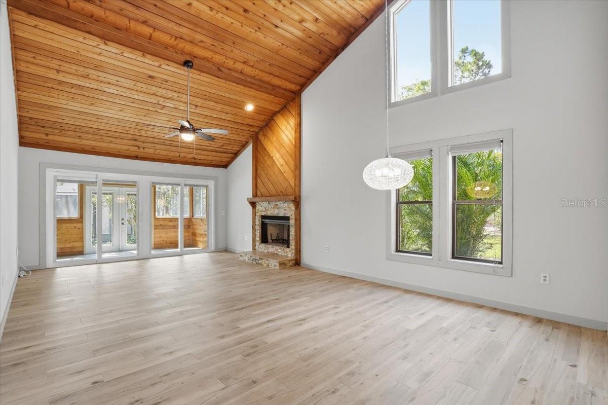PINE BAY FOREST - Residential