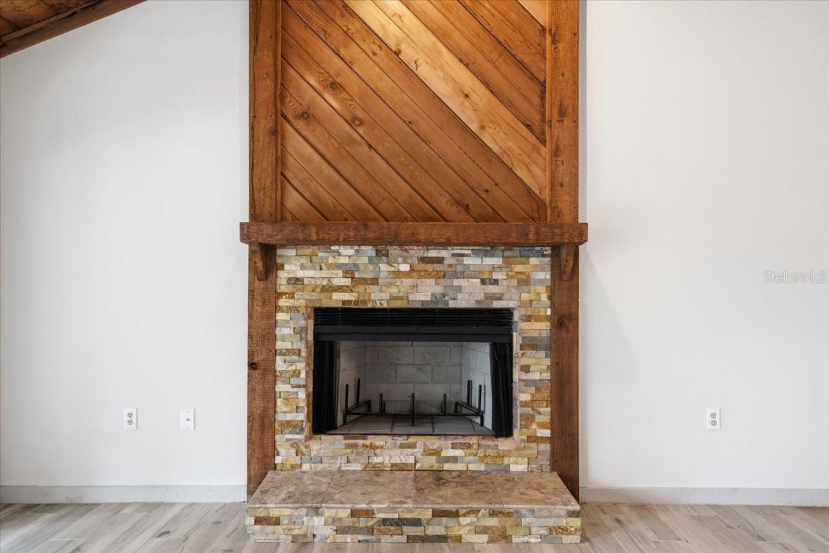 PINE BAY FOREST - Residential