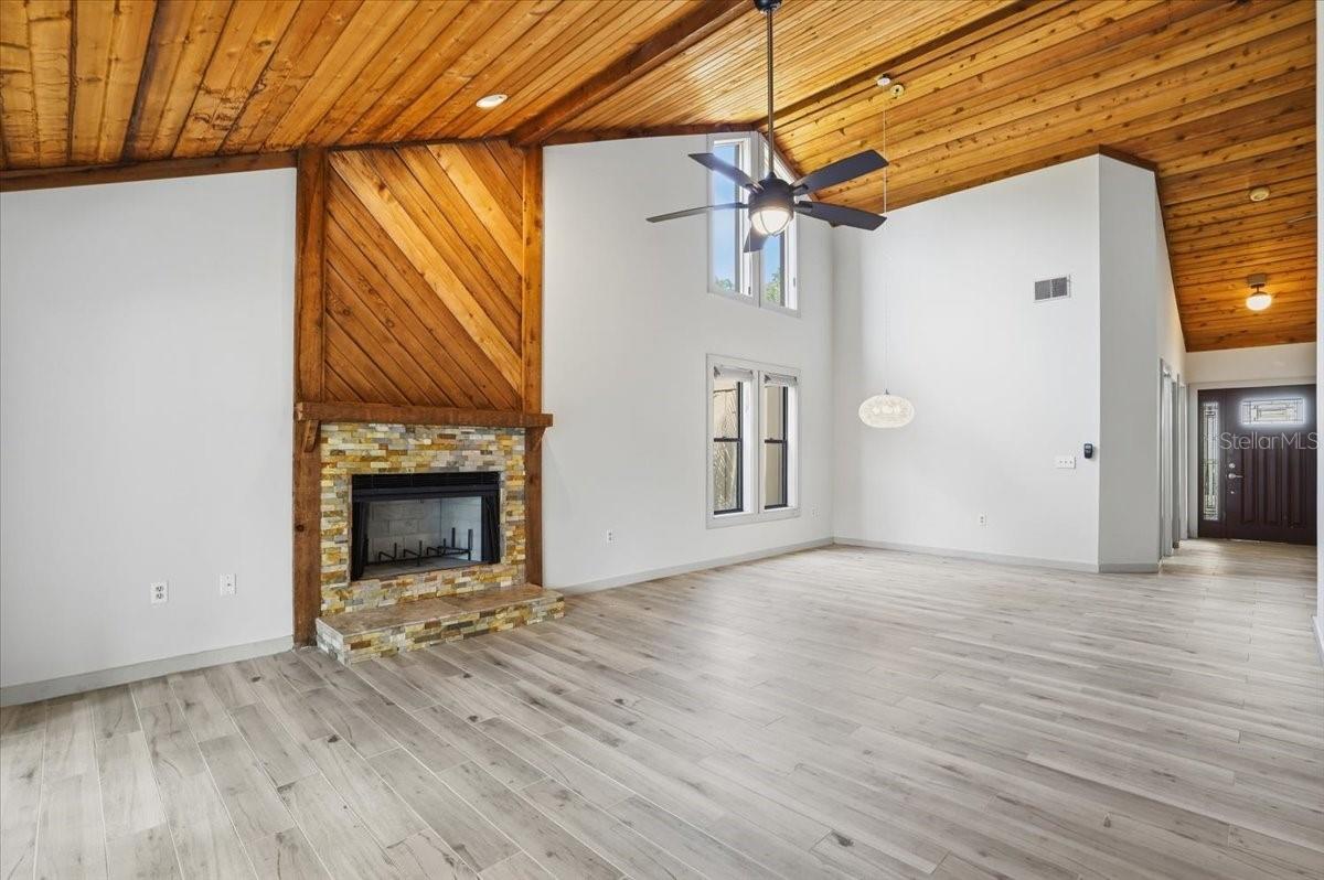 PINE BAY FOREST - Residential