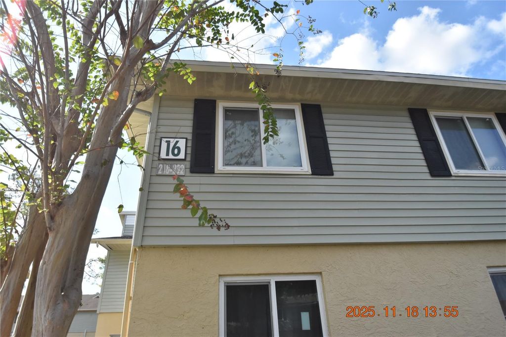 Photo of 228 Thorn Tree Place, Brandon, FL 33510 (MLS # TB8448040)