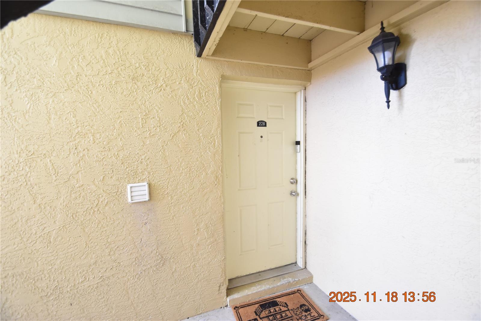 THE HAMPTONS AT BRANDON A CONDO - Residential