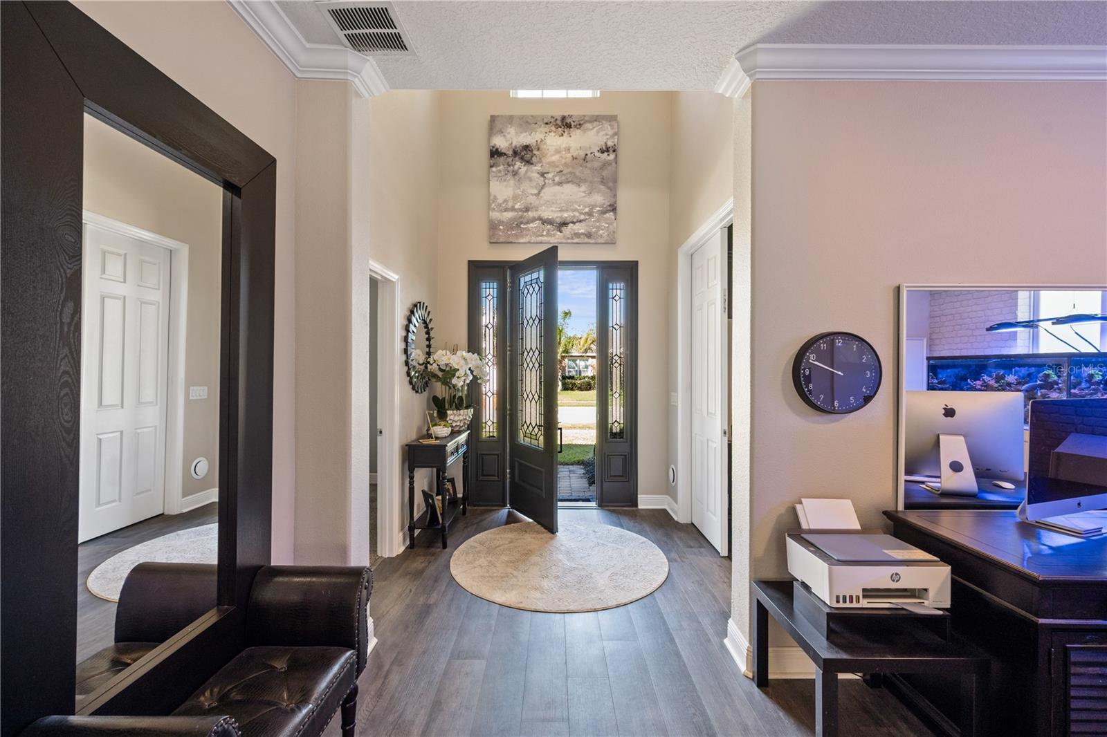 1001 VINSETTA CIRCLE