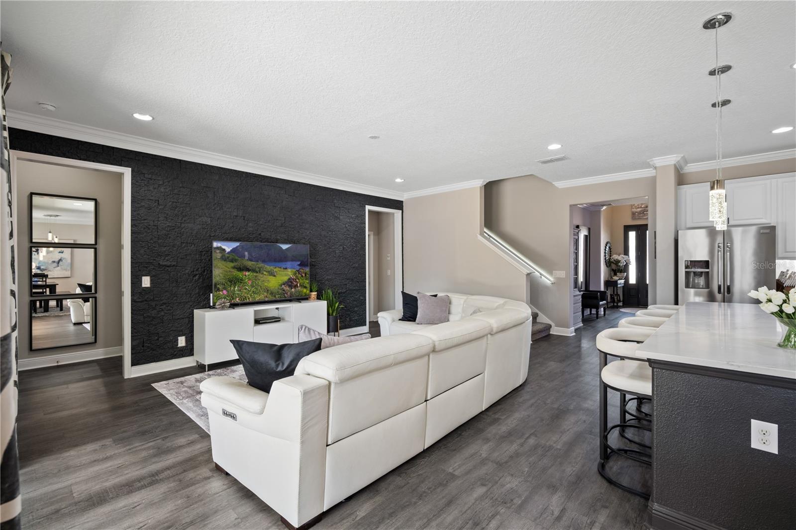 AVALON RESERVE VILLAGE 1 - Residential