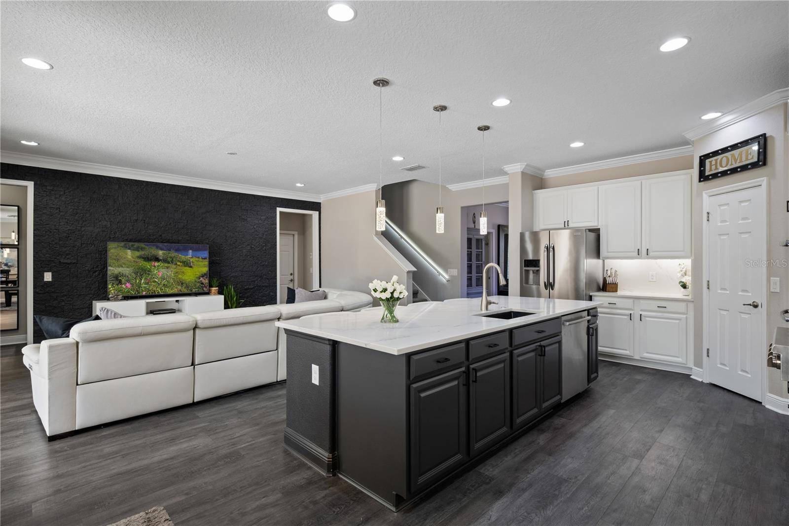 AVALON RESERVE VILLAGE 1 - Residential