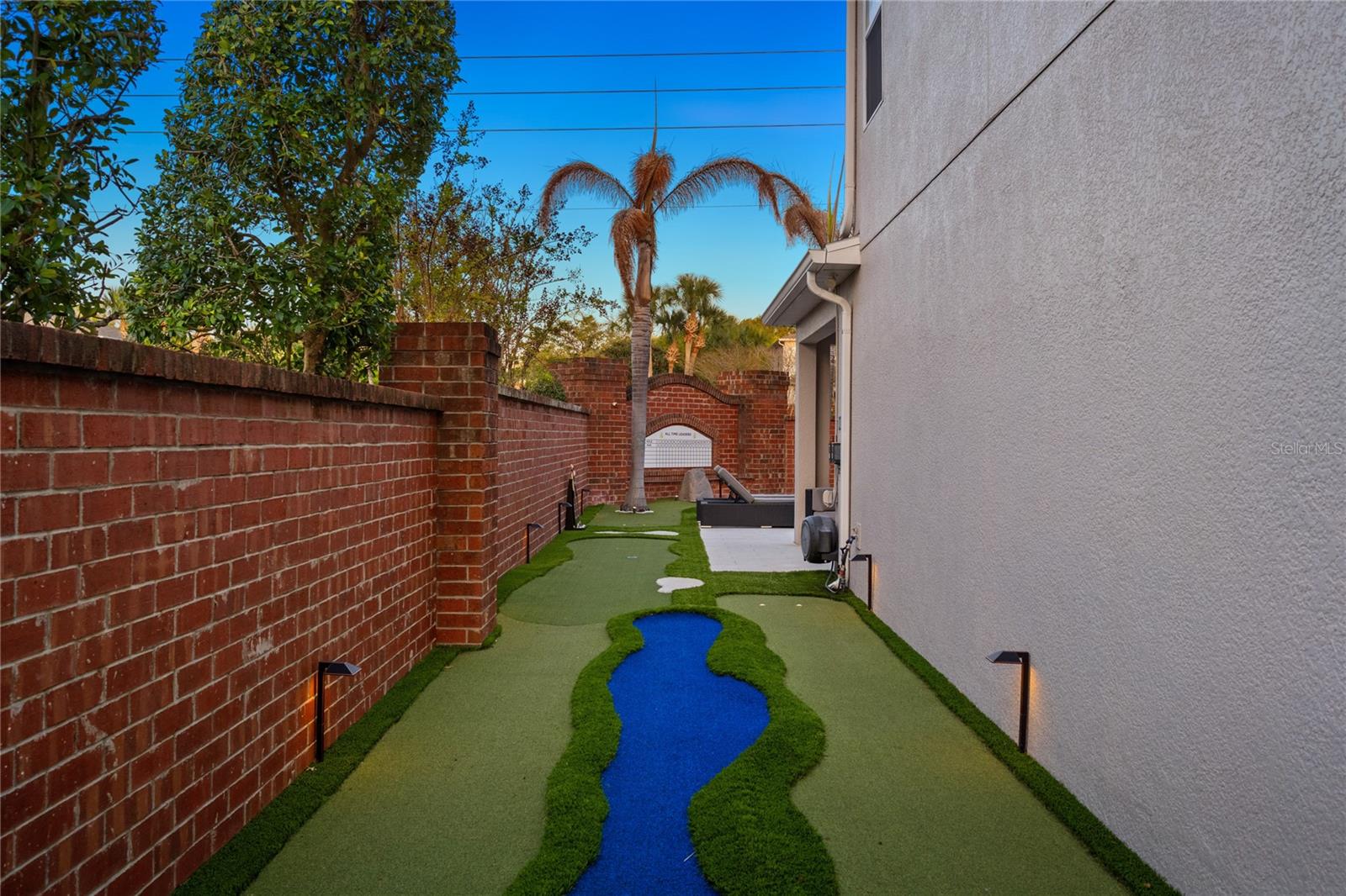 AVALON RESERVE VILLAGE 1 - Residential