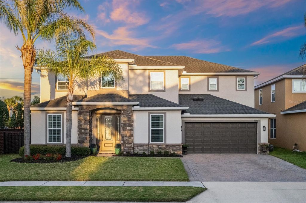 Photo of 1001 Vinsetta Circle, Winter Garden, FL 34787 (MLS # O6392172)