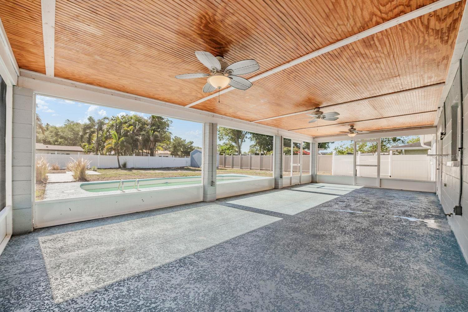 MEADOWLAWN CARDINAL ESTATE - Residential