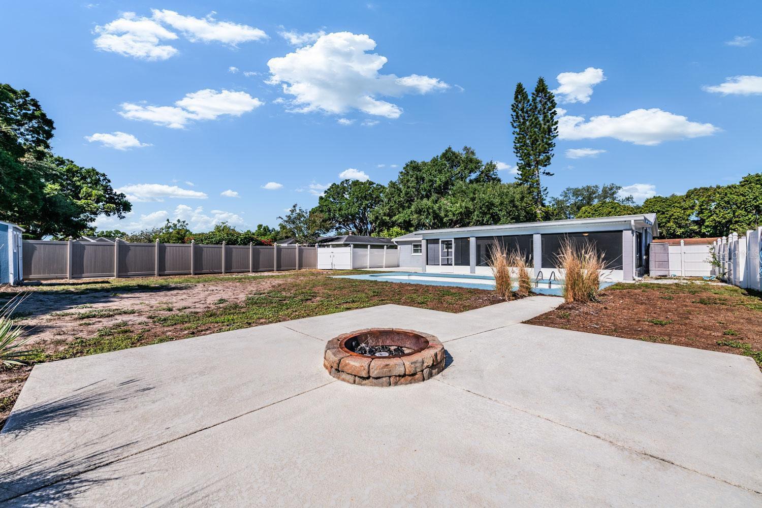 MEADOWLAWN CARDINAL ESTATE - Residential