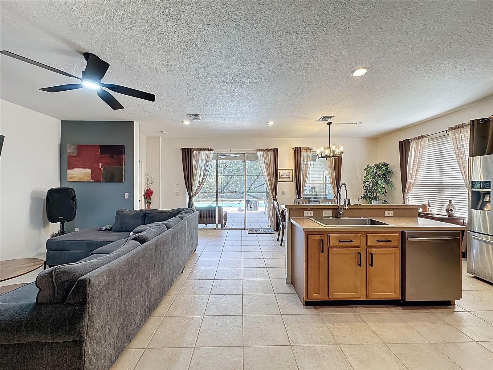 WATERSONG PH 01 - Residential