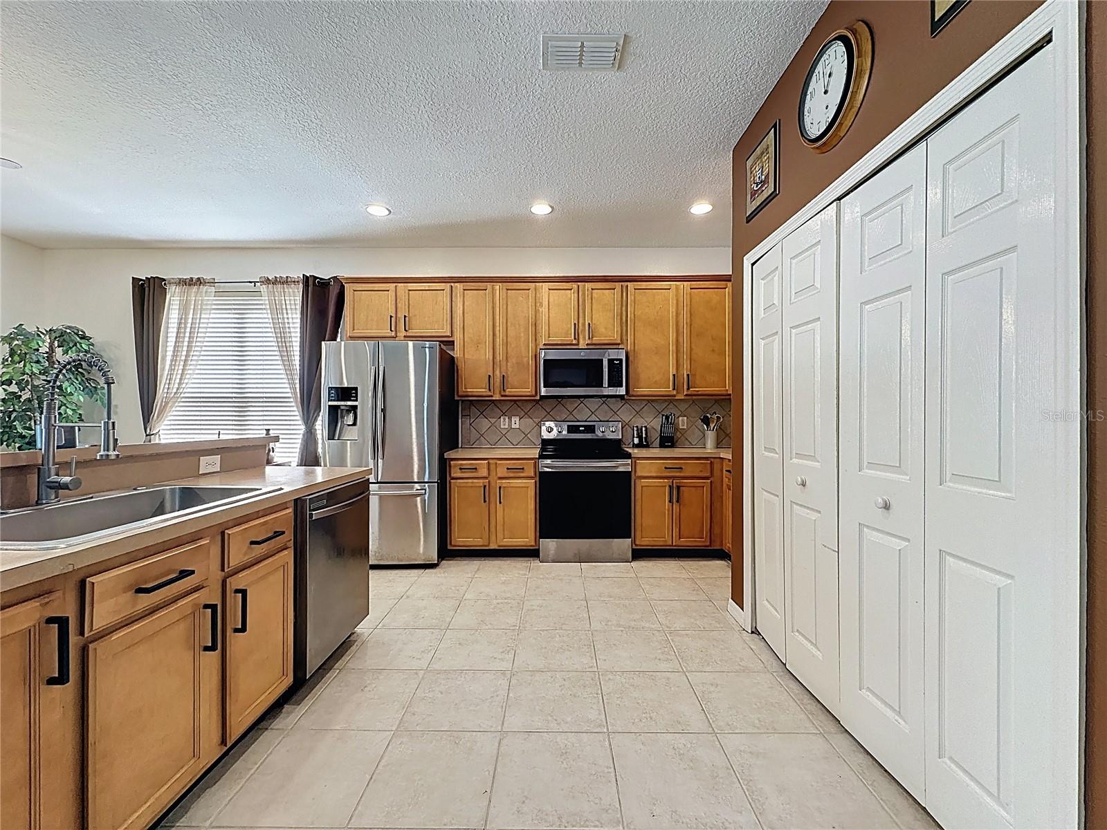 WATERSONG PH 01 - Residential