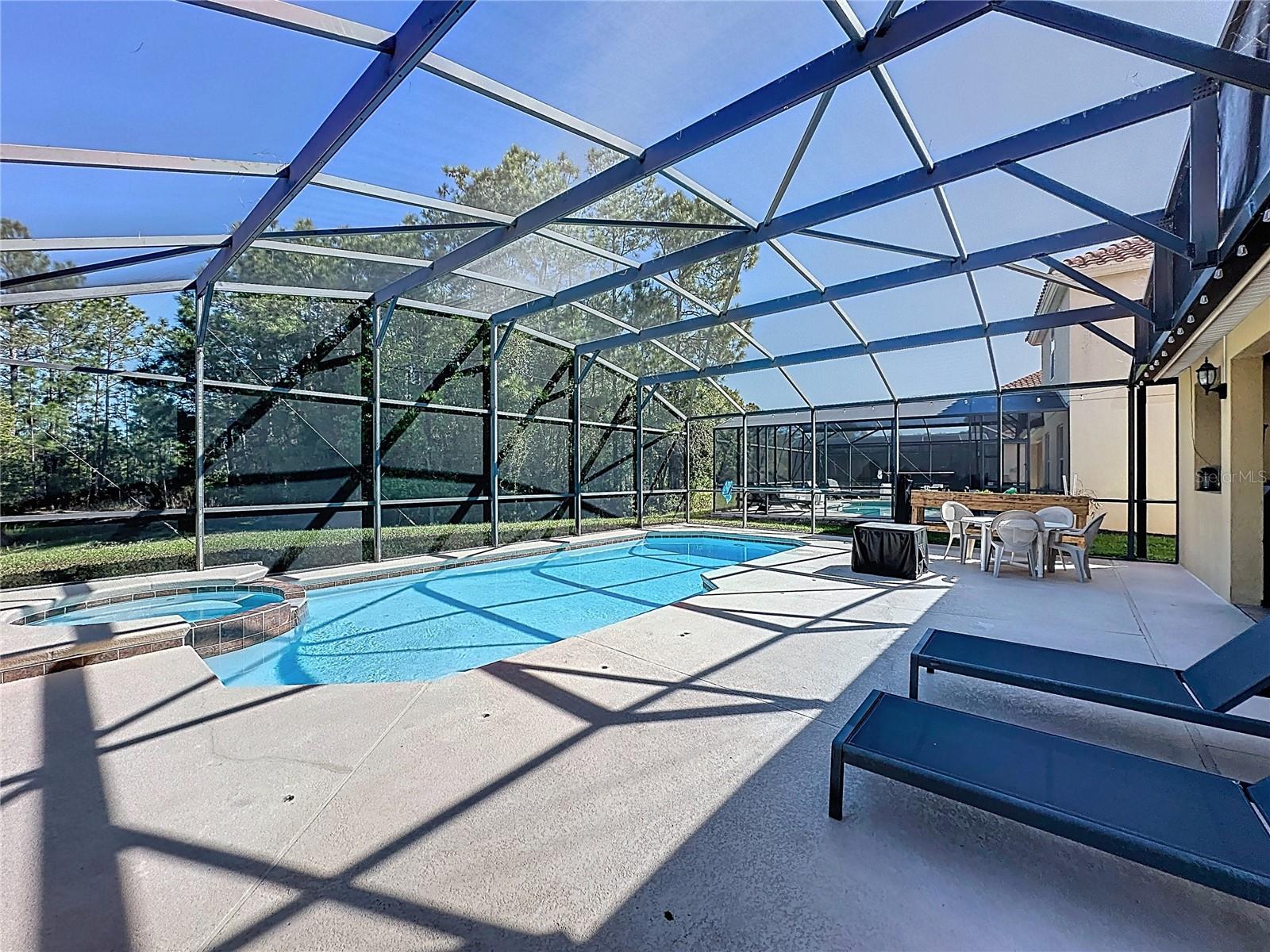 WATERSONG PH 01 - Residential