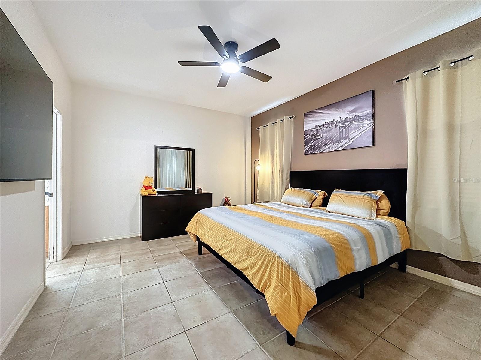 WATERSONG PH 01 - Residential