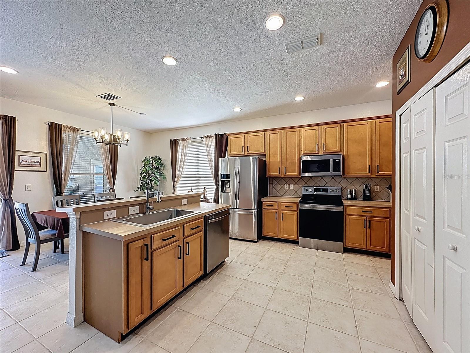 WATERSONG PH 01 - Residential