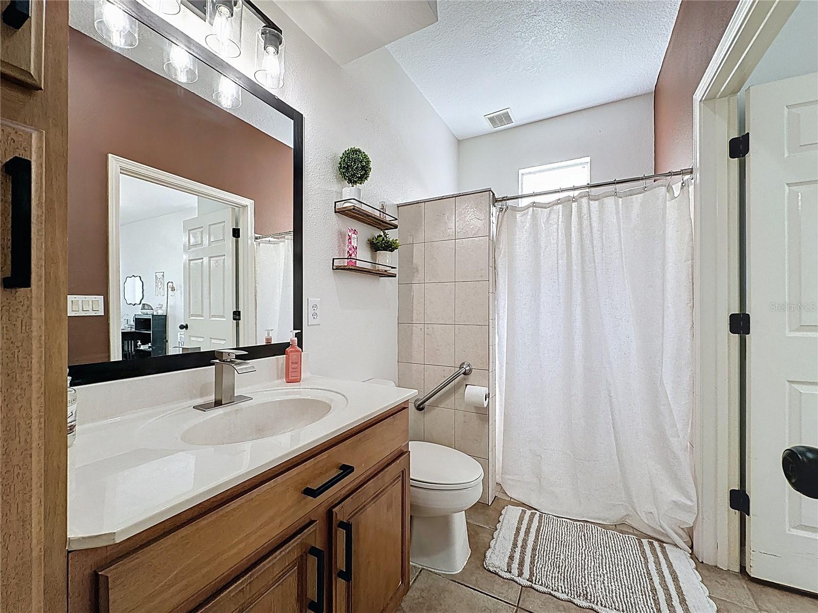 WATERSONG PH 01 - Residential