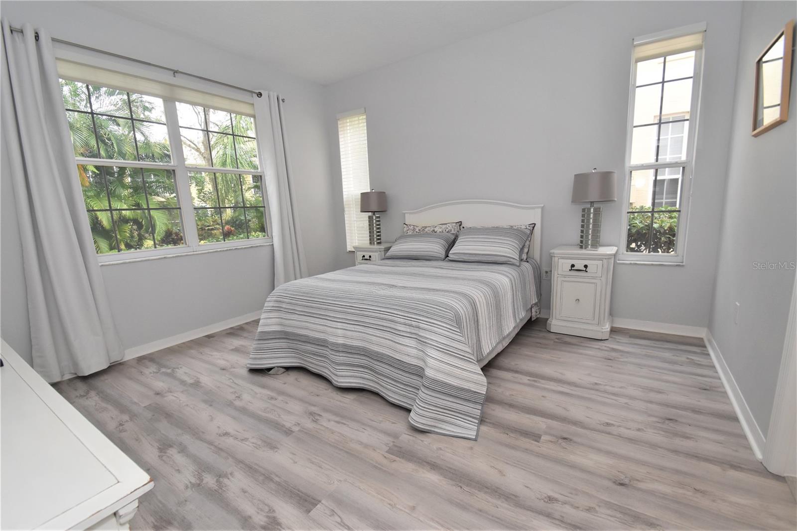 PINESTONE AT PALMER RANCH - Residential Lease