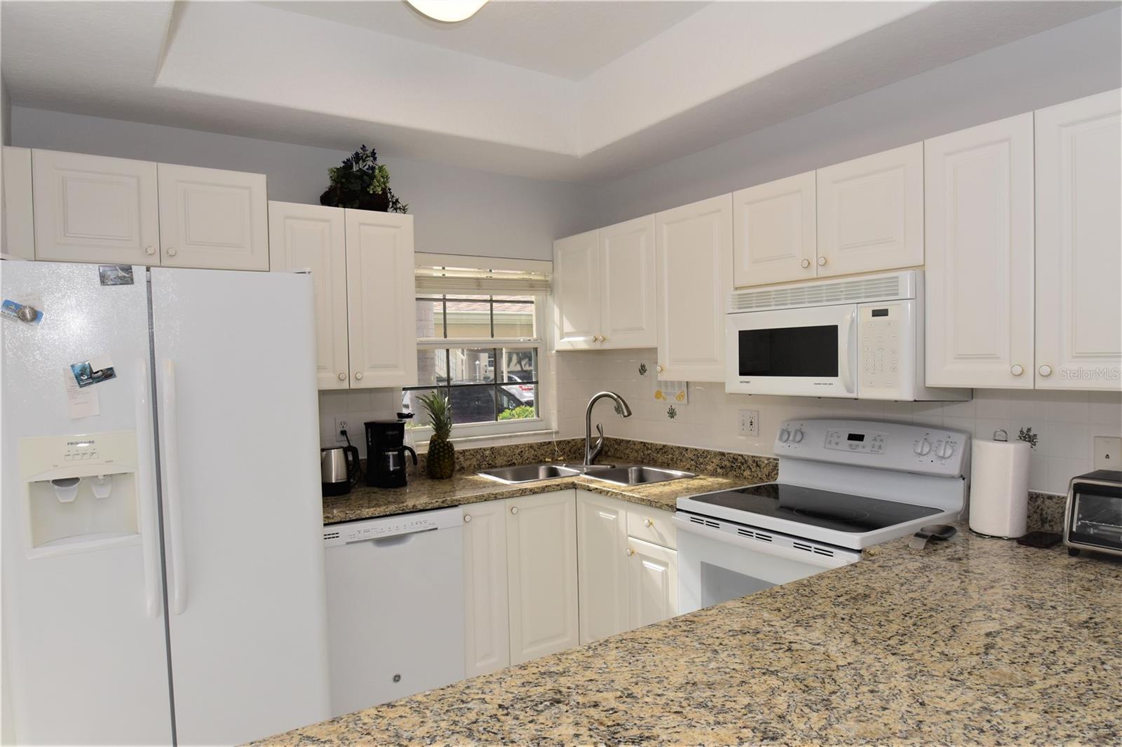 PINESTONE AT PALMER RANCH - Residential Lease