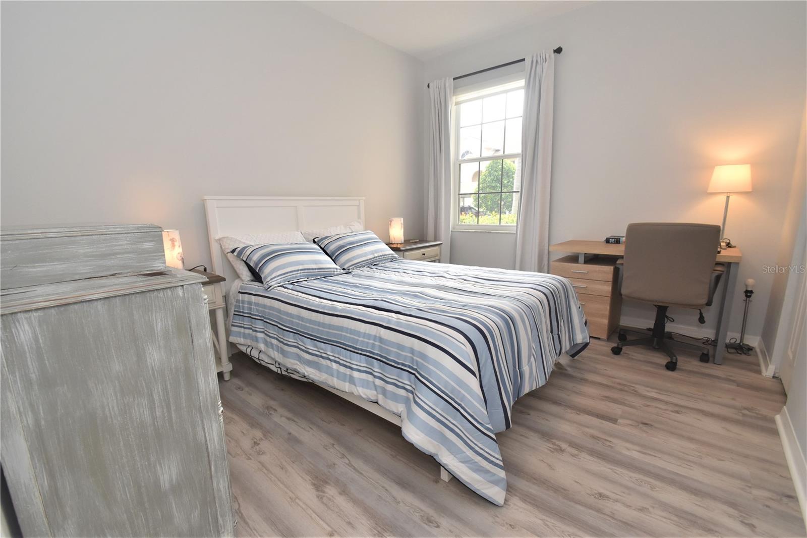 PINESTONE AT PALMER RANCH - Residential Lease