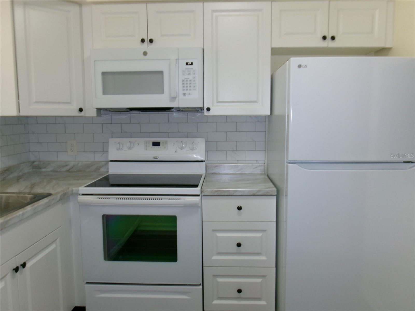 GOLDEN GATE CONDO - Residential